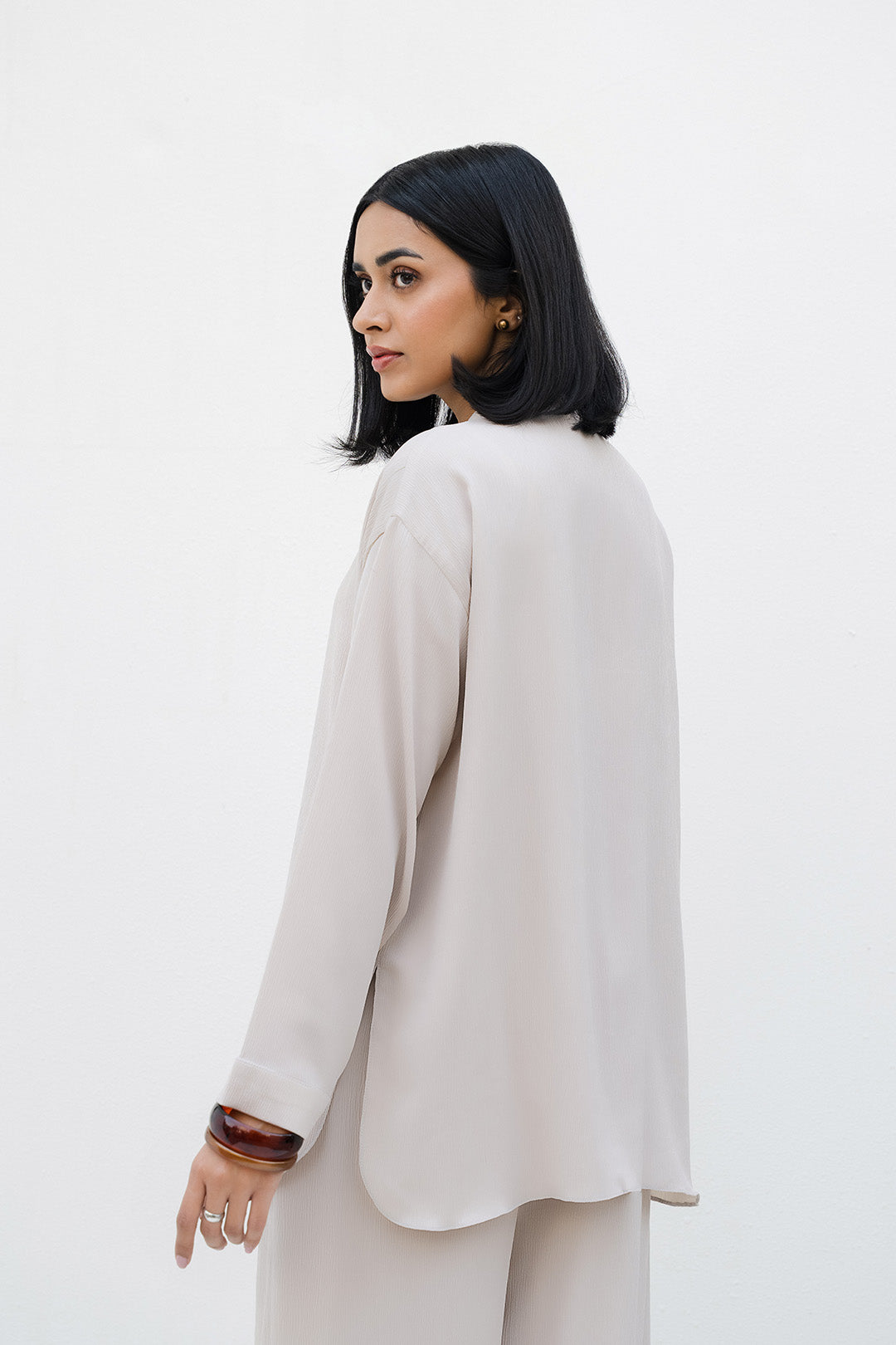 https://cdn.shopify.com/s/files/1/0611/8585/1568/files/W.FW25.293.T-4.jpg?v=1761630790