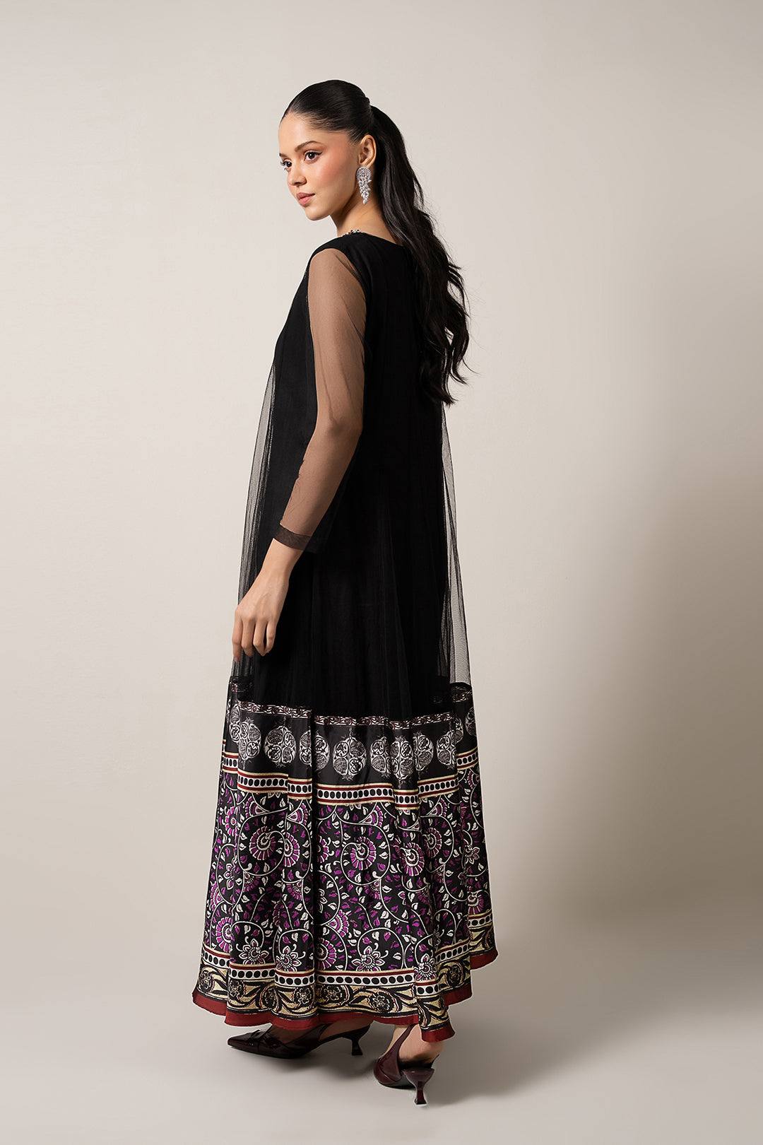 https://cdn.shopify.com/s/files/1/0611/8585/1568/files/W.FW25.302.T-4.jpg?v=1766128640