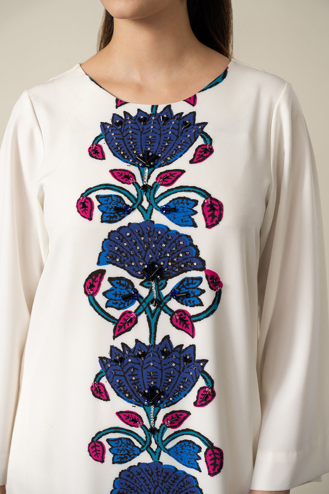 https://cdn.shopify.com/s/files/1/0611/8585/1568/files/W.FW25.303.T-2.jpg?v=1766128651