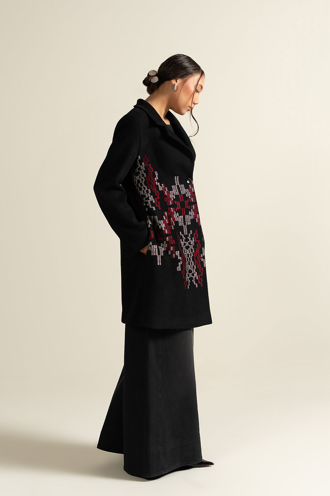 https://cdn.shopify.com/s/files/1/0611/8585/1568/files/W.FW25.376.T-3.jpg?v=1765522026