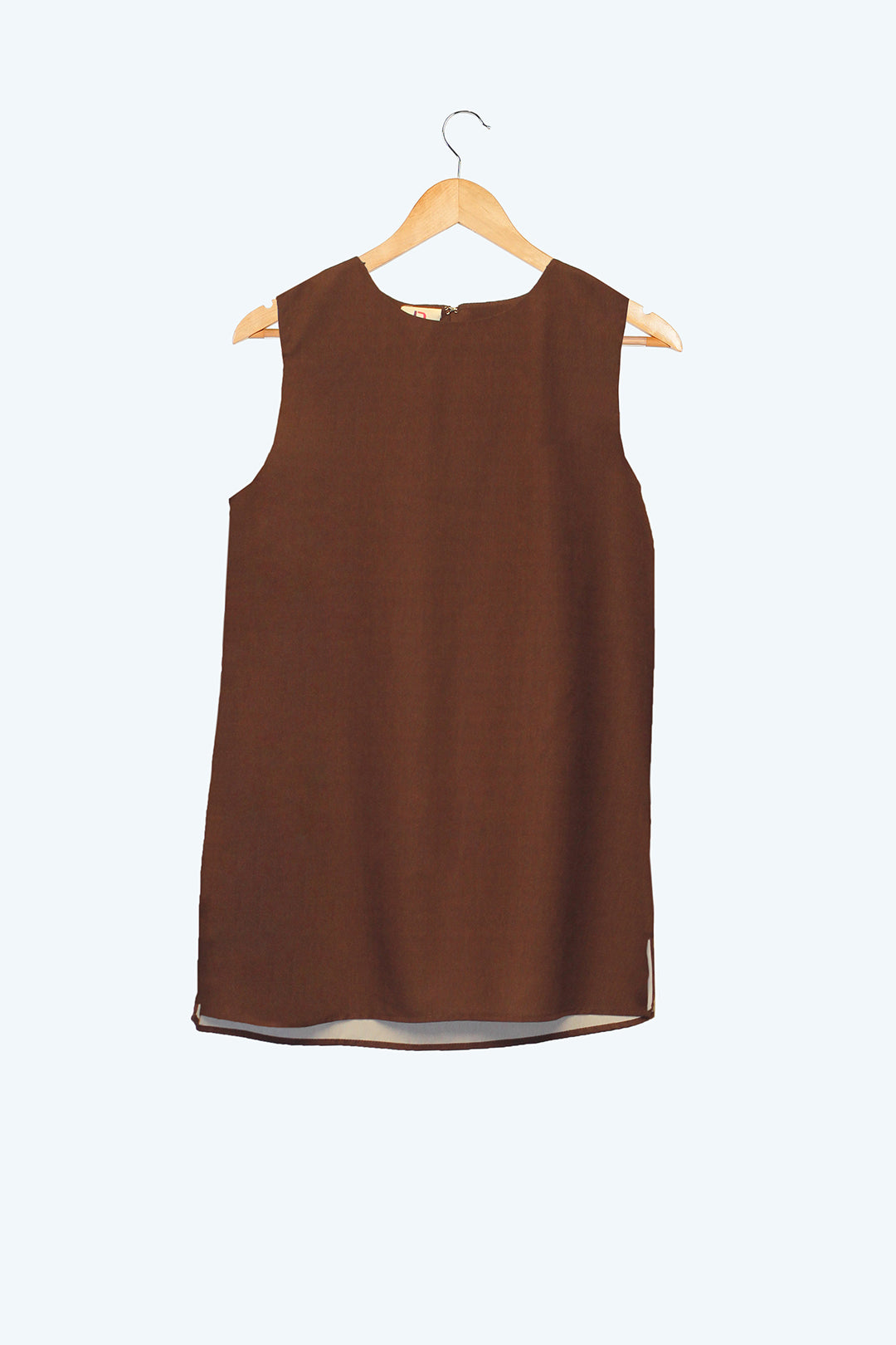 https://cdn.shopify.com/s/files/1/0611/8585/1568/files/W.FW26.030.T-1.jpg?v=1767348516