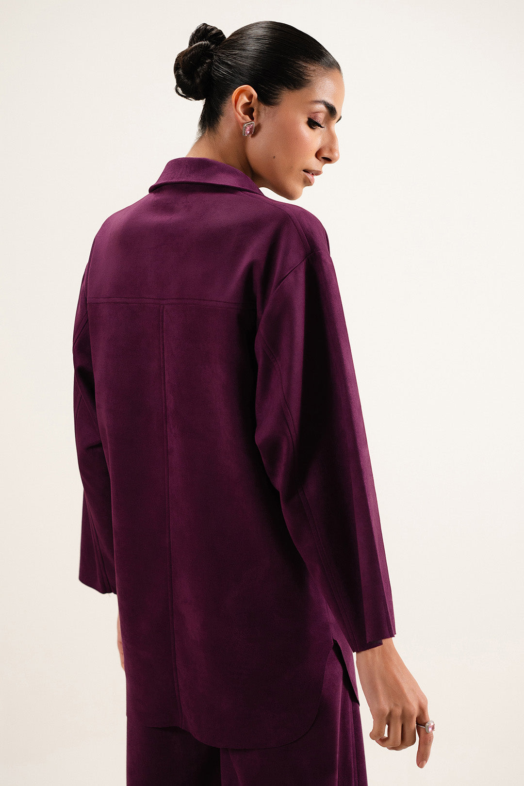 https://cdn.shopify.com/s/files/1/0611/8585/1568/files/W.FW26.040.T-4.jpg?v=1769153011