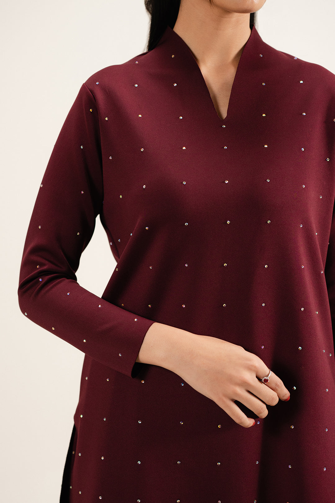 https://cdn.shopify.com/s/files/1/0611/8585/1568/files/W.FW26.045.T-2.jpg?v=1769153072