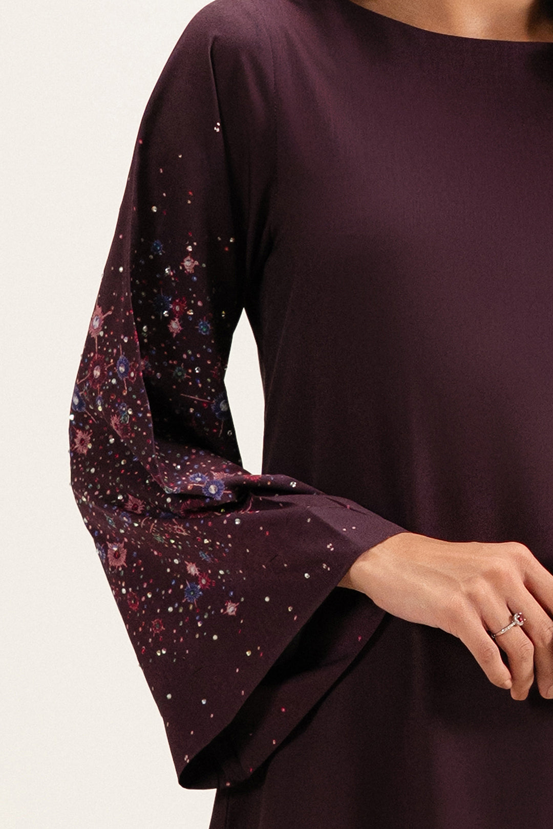 https://cdn.shopify.com/s/files/1/0611/8585/1568/files/W.FW26.050.T-2.jpg?v=1769153137