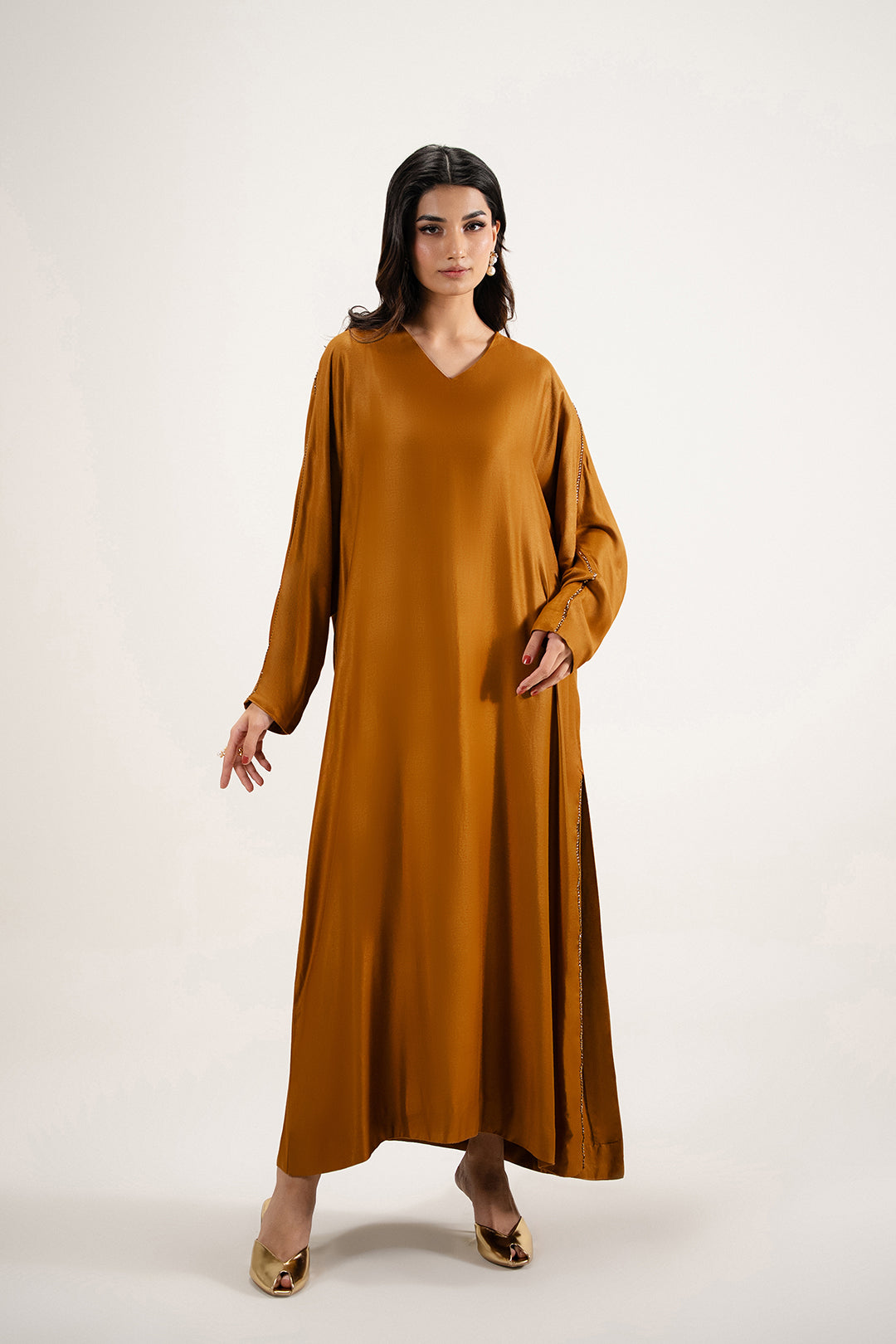 https://cdn.shopify.com/s/files/1/0611/8585/1568/files/W.FW26.051.T-1.jpg?v=1769153152