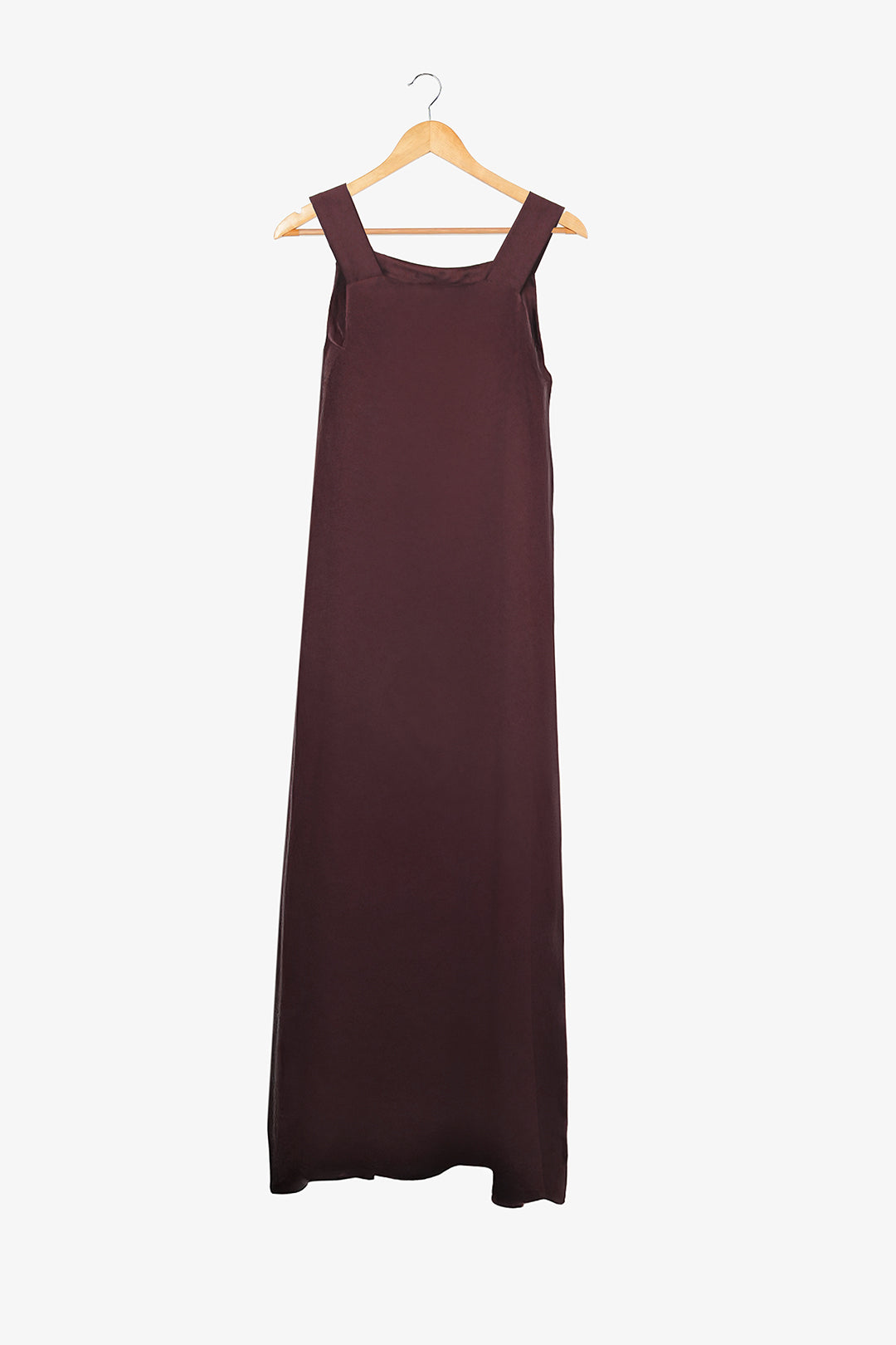 https://cdn.shopify.com/s/files/1/0611/8585/1568/files/W.FW26.053.T-1.jpg?v=1769153876