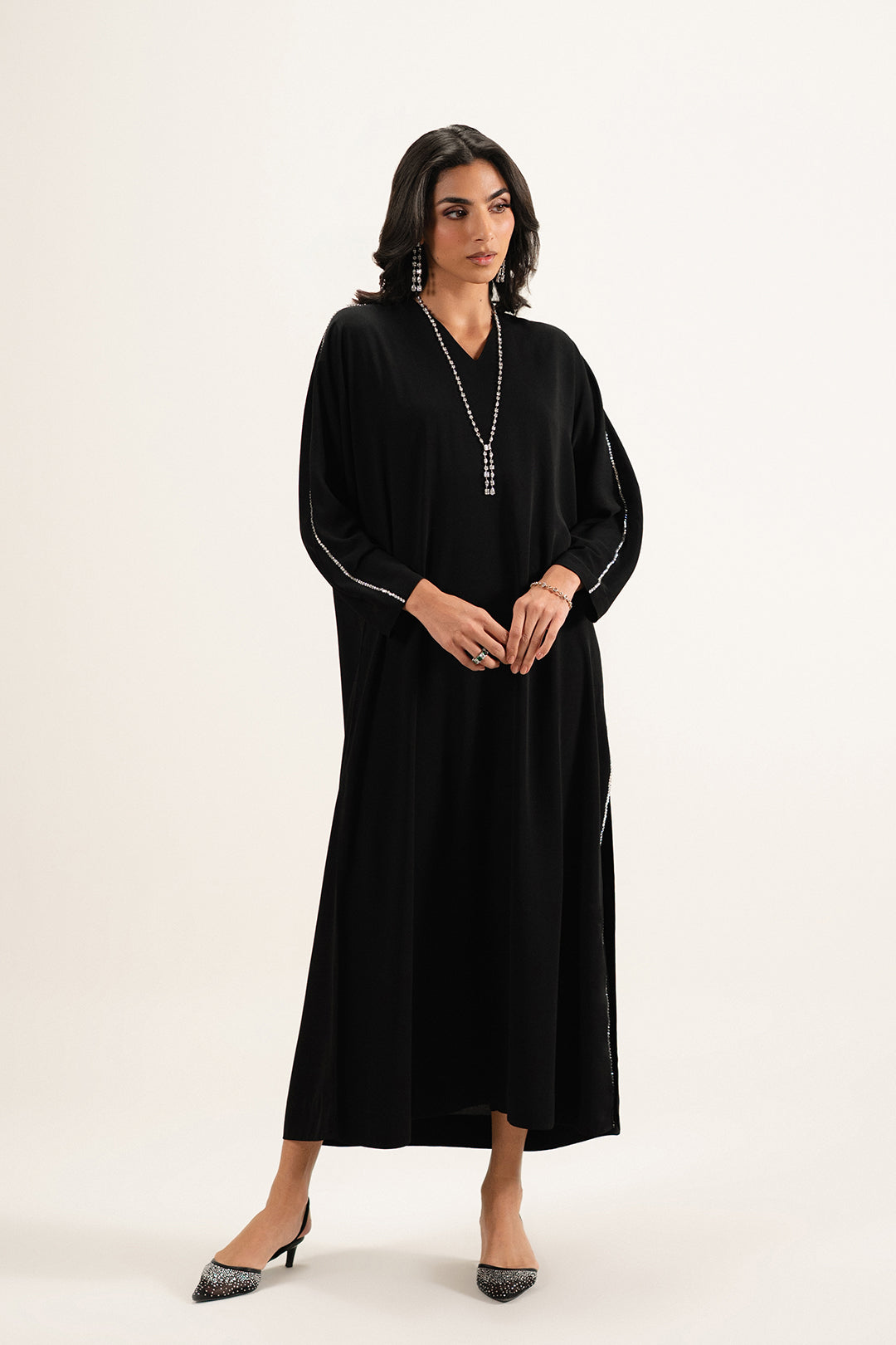 https://cdn.shopify.com/s/files/1/0611/8585/1568/files/W.FW26.086.T-1.jpg?v=1769160578