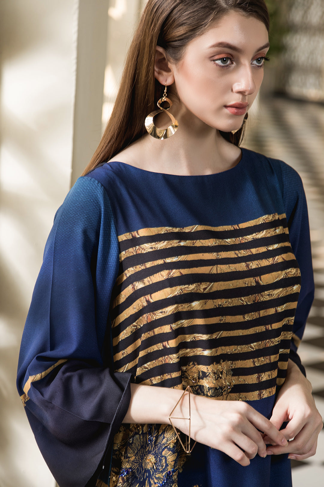 https://cdn.shopify.com/s/files/1/0611/8585/1568/products/W.SS18.286.T-2.jpg?v=1736336868