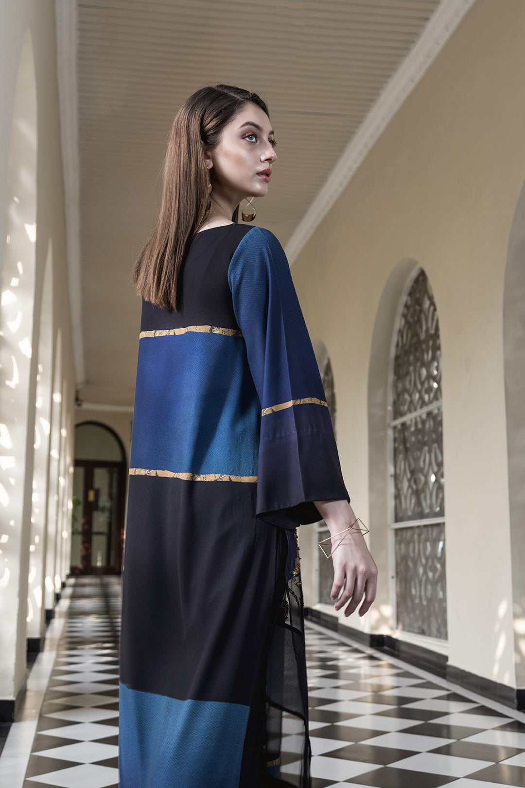 https://cdn.shopify.com/s/files/1/0611/8585/1568/products/W.SS18.286.T-4.jpg?v=1736336868