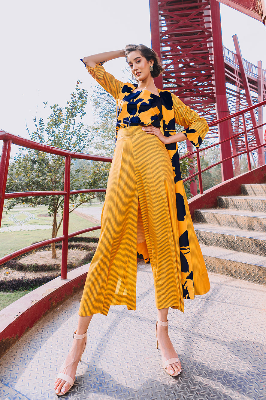 https://cdn.shopify.com/s/files/1/0611/8585/1568/products/W.SS20.193.P-4.jpg?v=1736337786
