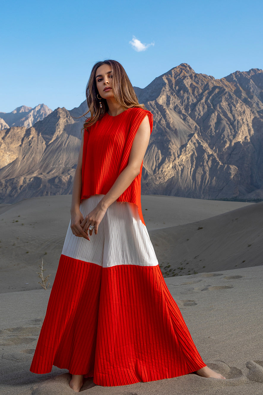 https://cdn.shopify.com/s/files/1/0611/8585/1568/products/W.SS20.675.T-2.jpg?v=1736338015
