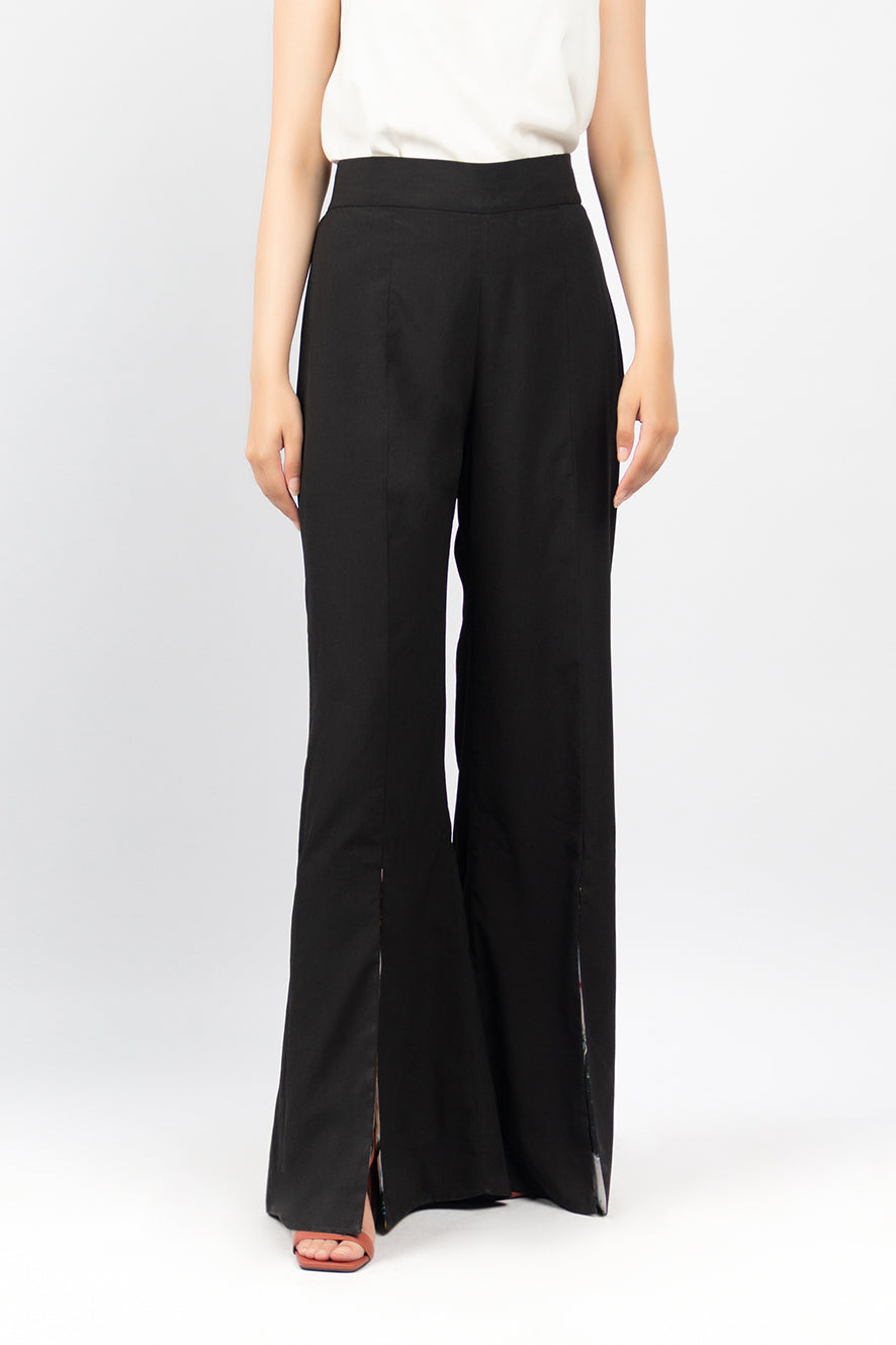 https://cdn.shopify.com/s/files/1/0611/8585/1568/files/W.SS20.754.P-3.jpg?v=1780393769
