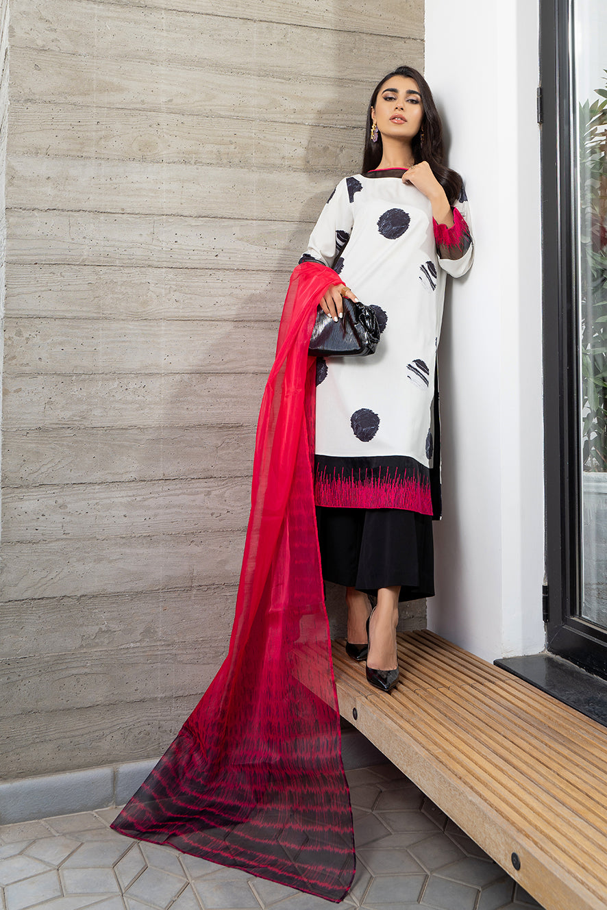 https://cdn.shopify.com/s/files/1/0611/8585/1568/files/W.SS21.157.T-3.jpg?v=1736335797