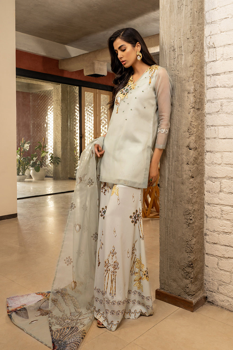 https://cdn.shopify.com/s/files/1/0611/8585/1568/products/W.SS21.240.T-3.jpg?v=1736336988