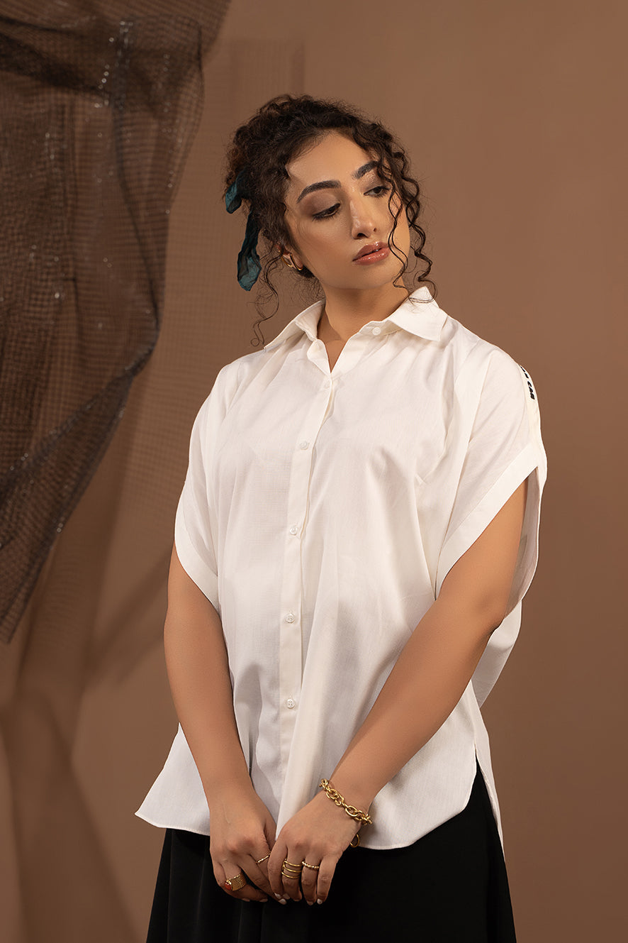 https://cdn.shopify.com/s/files/1/0611/8585/1568/files/W.SS21.375.T-2.jpg?v=1736335584