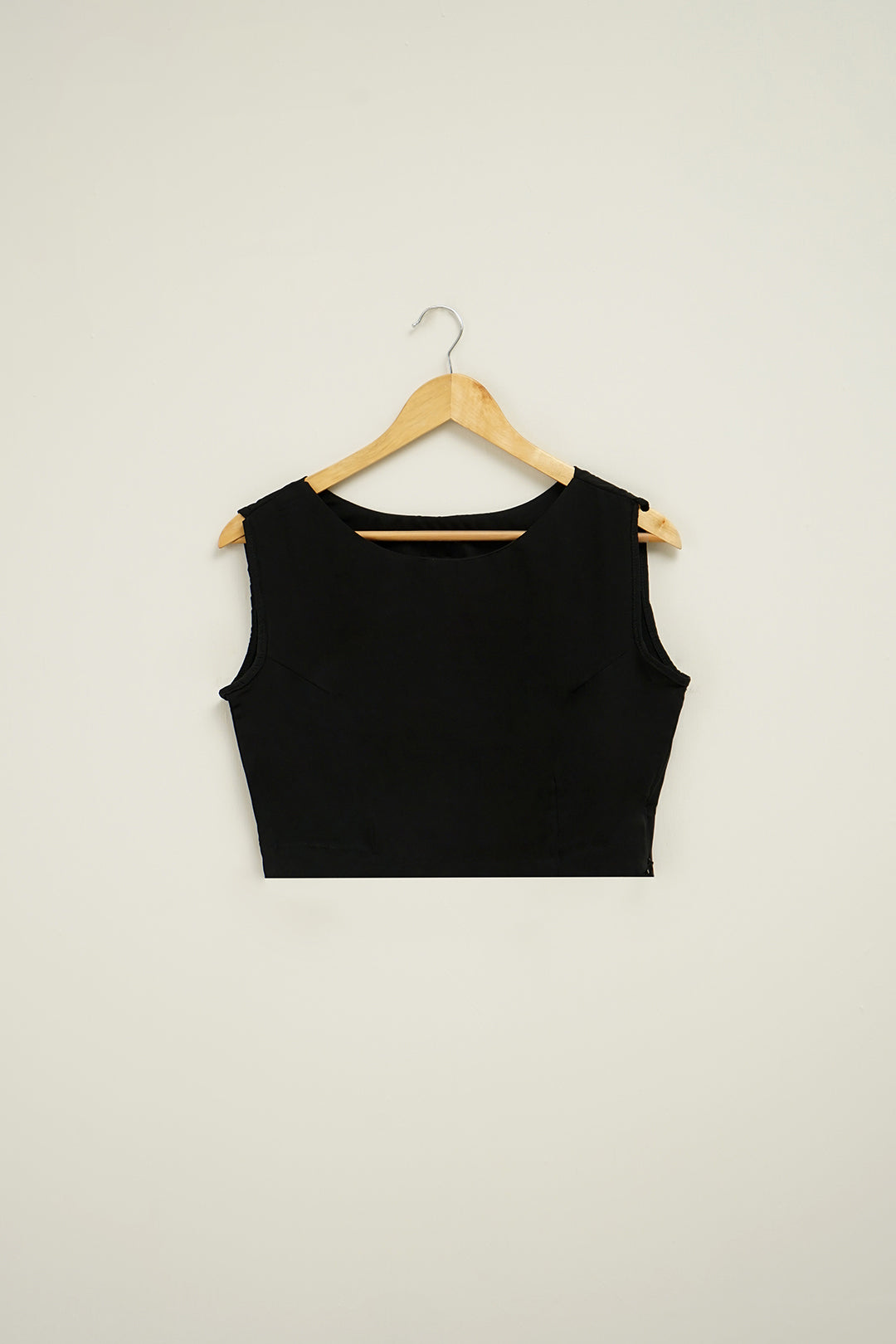 https://cdn.shopify.com/s/files/1/0611/8585/1568/files/W.SS22.041.T-1_1ff81d54-01d2-46ef-9db4-17476ec5787a.jpg?v=1736336150