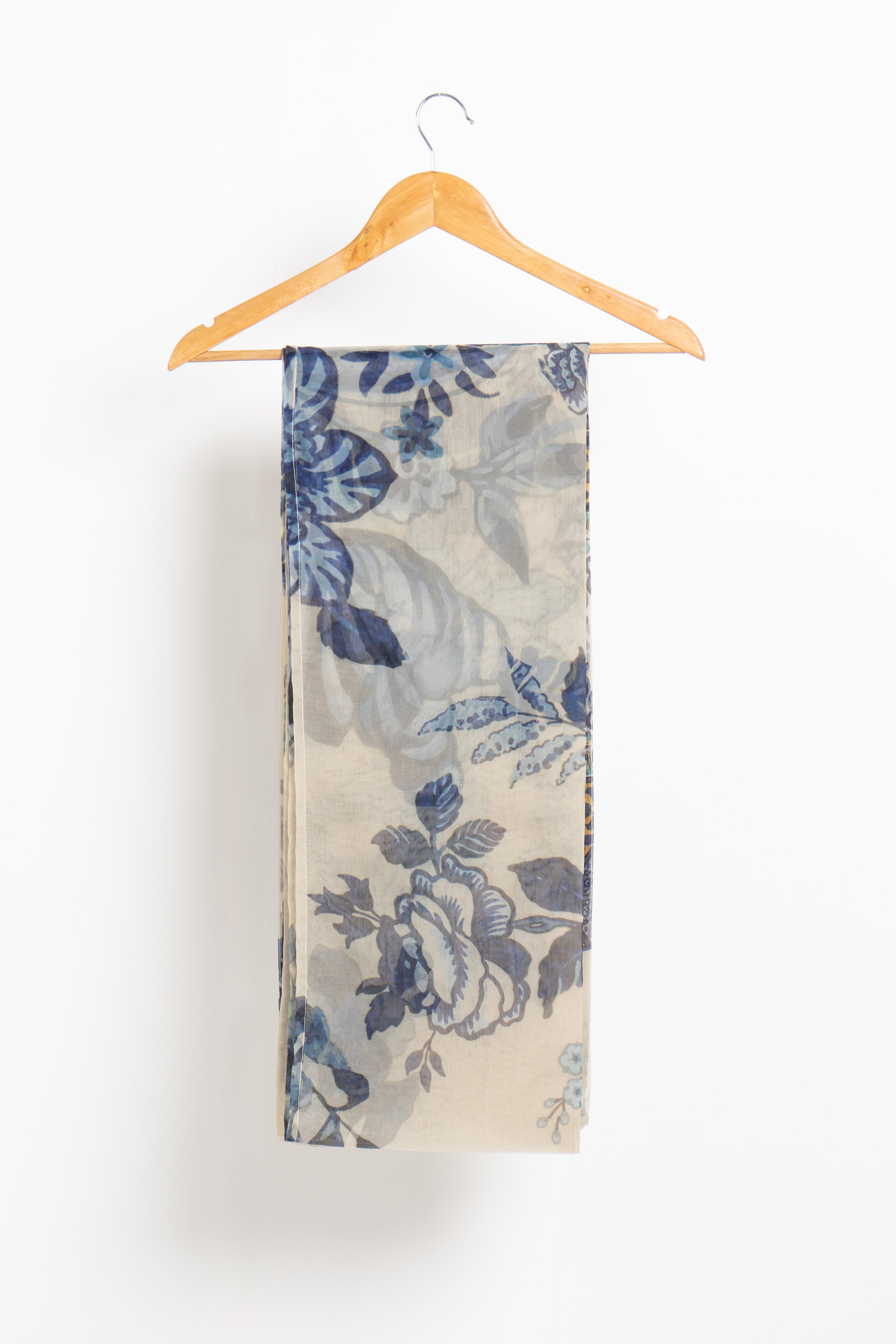 https://cdn.shopify.com/s/files/1/0611/8585/1568/files/W.SS22.054.T-2.jpg?v=1736335795