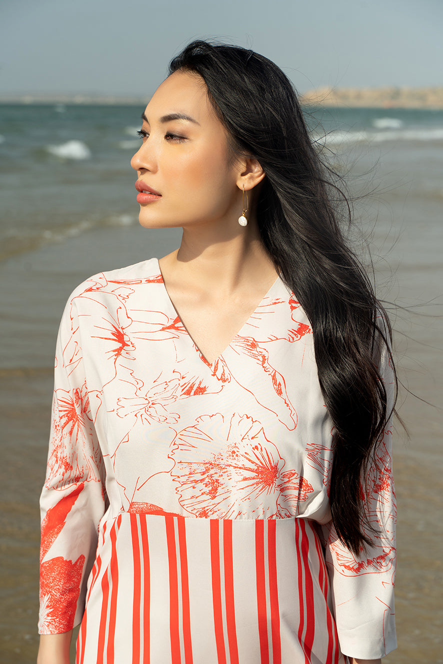 https://cdn.shopify.com/s/files/1/0611/8585/1568/products/W.SS22.094.T-2.jpg?v=1736338392