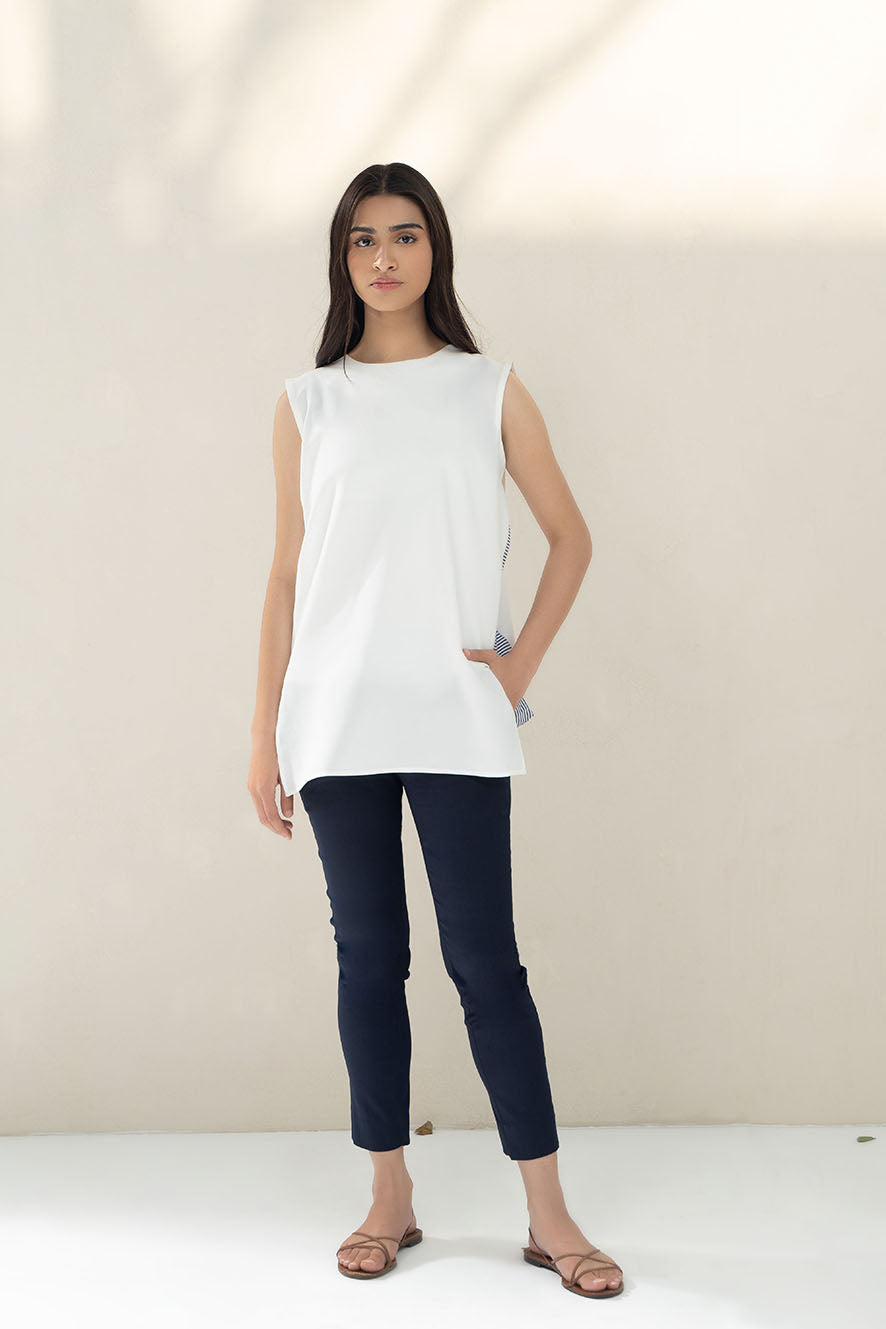 https://cdn.shopify.com/s/files/1/0611/8585/1568/products/W.SS22.122.T-1.jpg?v=1736338451
