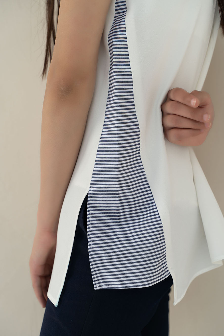 https://cdn.shopify.com/s/files/1/0611/8585/1568/products/W.SS22.122.T-2.jpg?v=1736338451