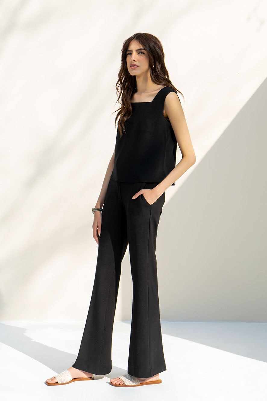 https://cdn.shopify.com/s/files/1/0611/8585/1568/products/W.SS22.191.T-2_63ef956e-e0b1-46c9-9f00-79c177ed36ef.jpg?v=1758873137