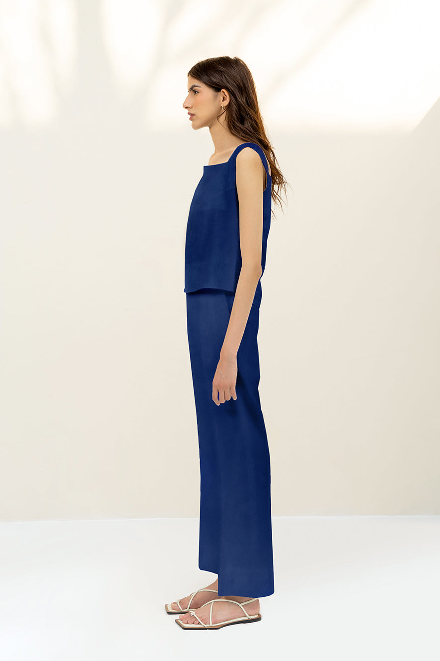 https://cdn.shopify.com/s/files/1/0611/8585/1568/products/W.SS22.194.T-2.jpg?v=1736337645