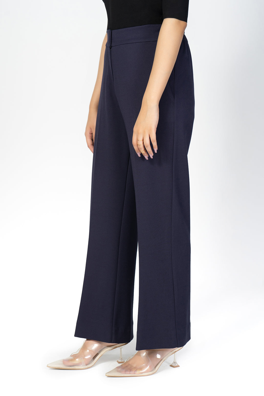 https://cdn.shopify.com/s/files/1/0611/8585/1568/files/W.SS22.202.P-1.jpg?v=1780395055