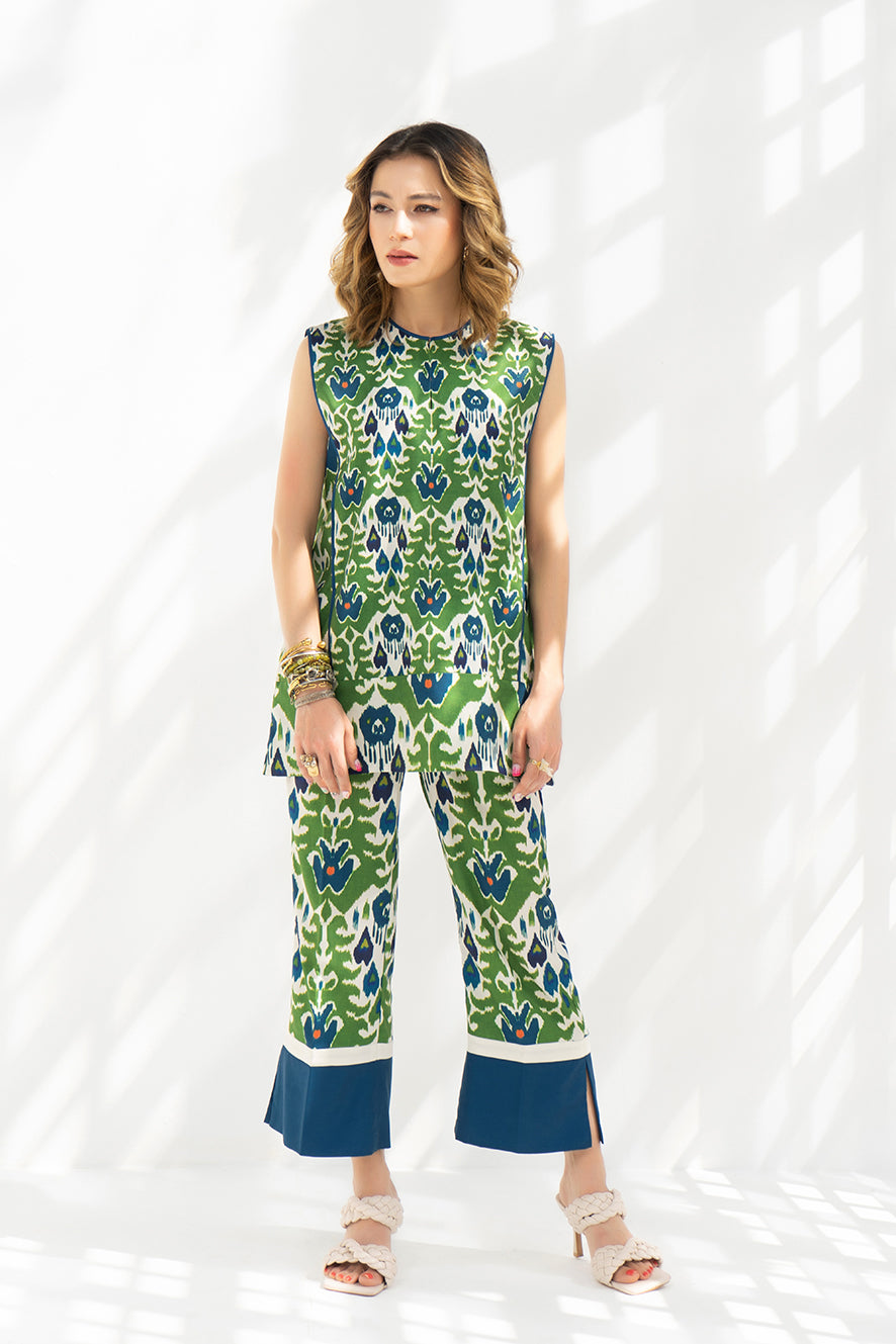 https://cdn.shopify.com/s/files/1/0611/8585/1568/products/W.SS22.229.T-1.jpg?v=1736338407