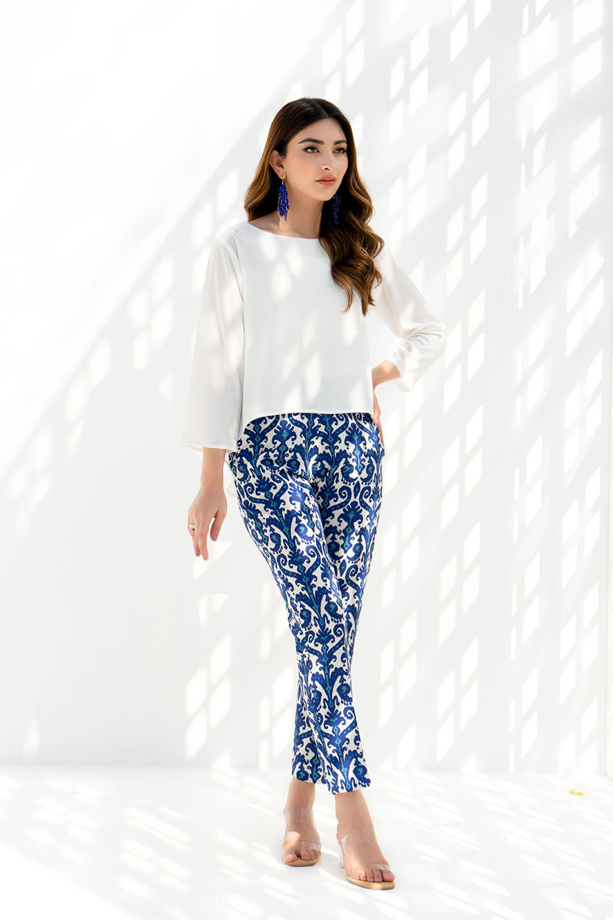 https://cdn.shopify.com/s/files/1/0611/8585/1568/products/W.SS22.241.T-2.jpg?v=1736338558