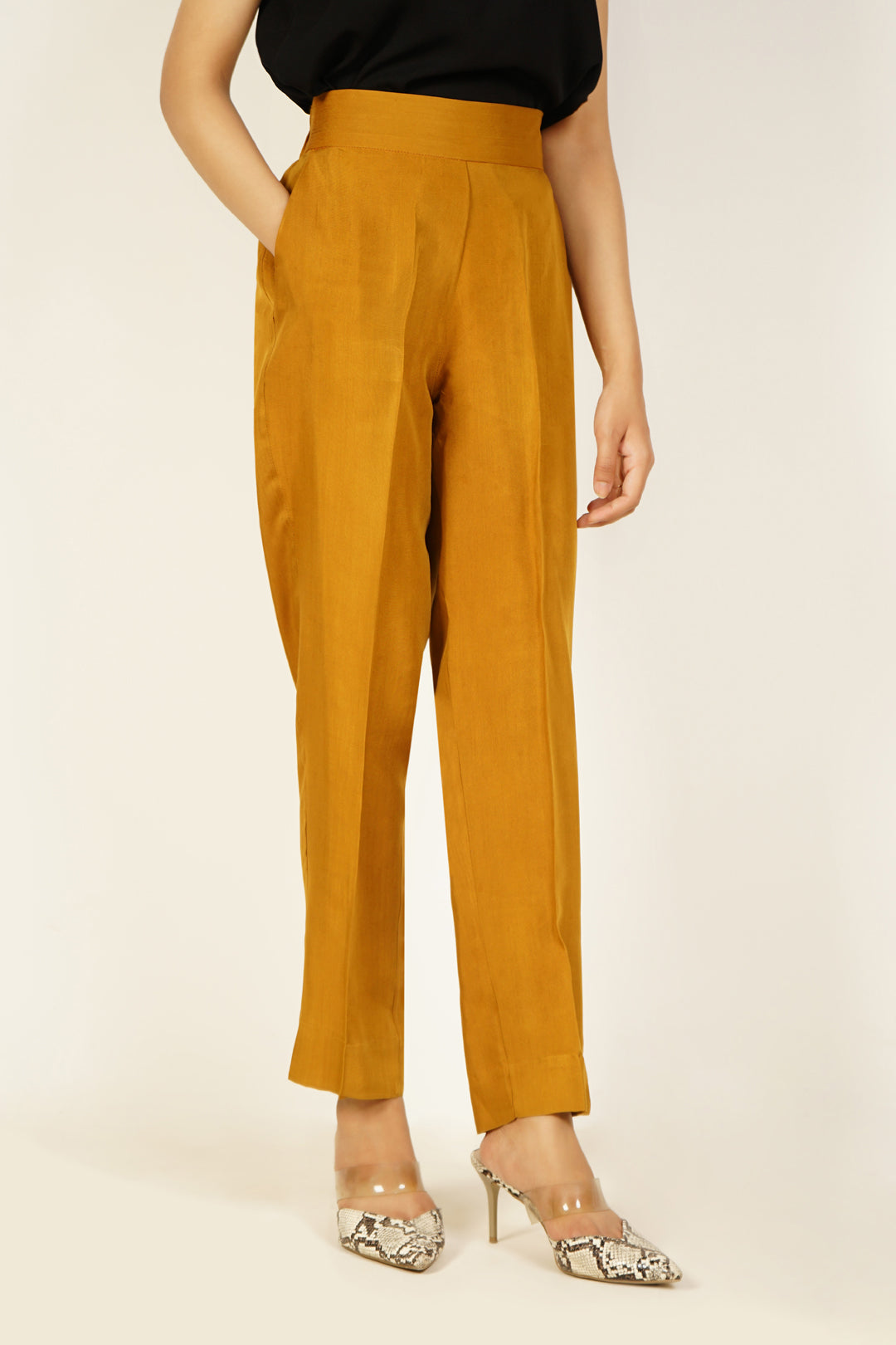 https://cdn.shopify.com/s/files/1/0611/8585/1568/products/W.SS22.409.P-1.jpg?v=1736338351