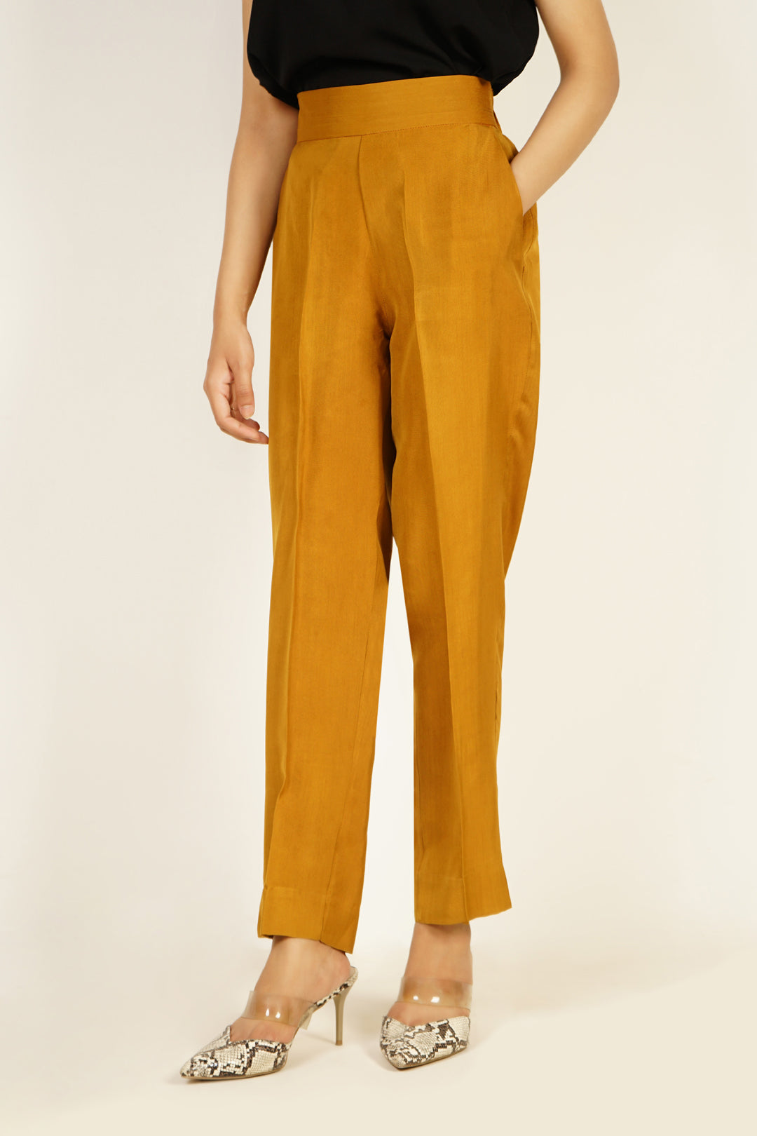https://cdn.shopify.com/s/files/1/0611/8585/1568/products/W.SS22.409.P-2.jpg?v=1736338351