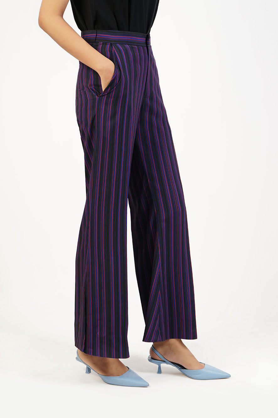 https://cdn.shopify.com/s/files/1/0611/8585/1568/products/W.SS22.439.P-1.jpg?v=1736338166