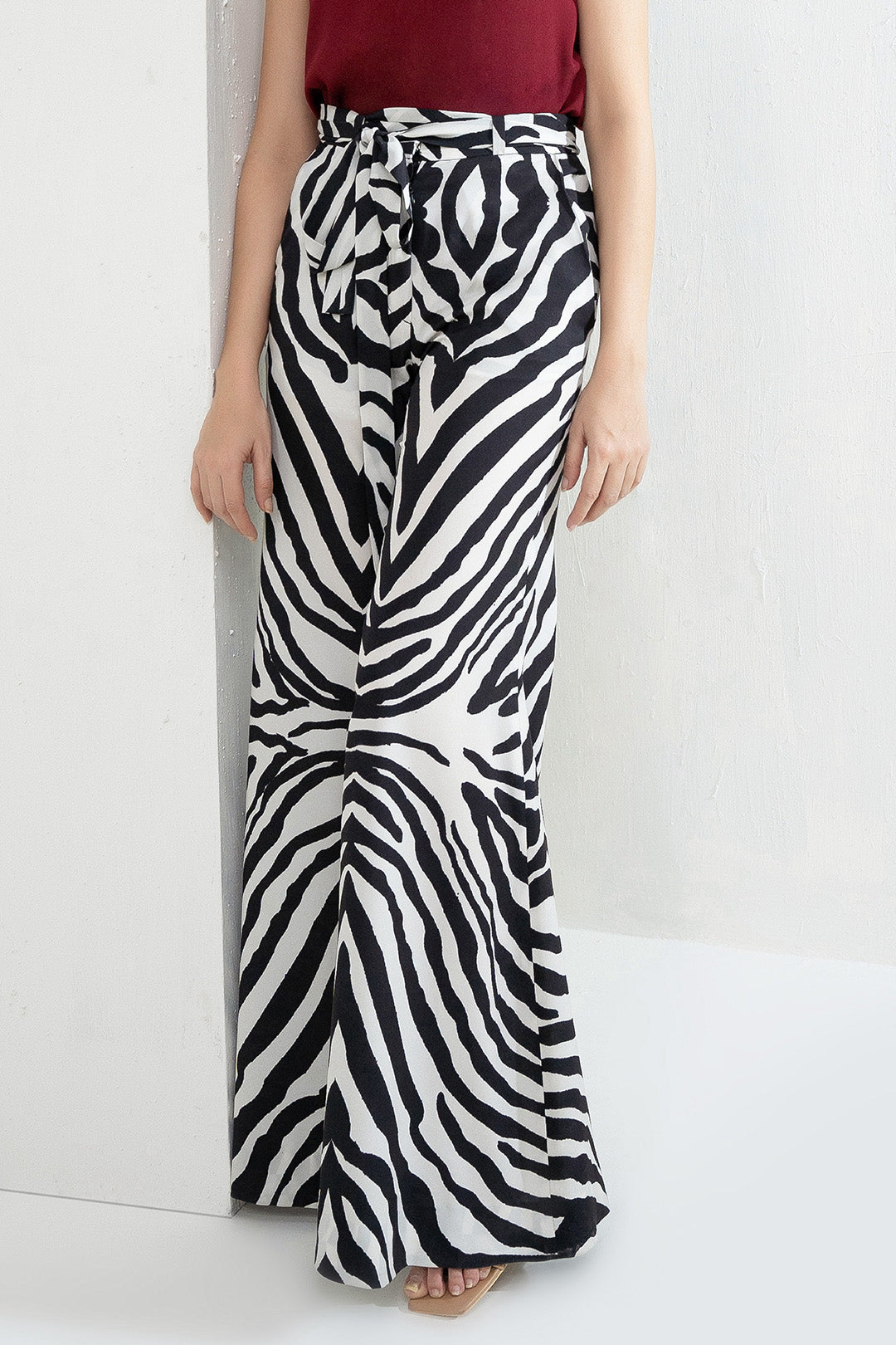https://cdn.shopify.com/s/files/1/0611/8585/1568/products/W.SS22.524.P-3.jpg?v=1736336681