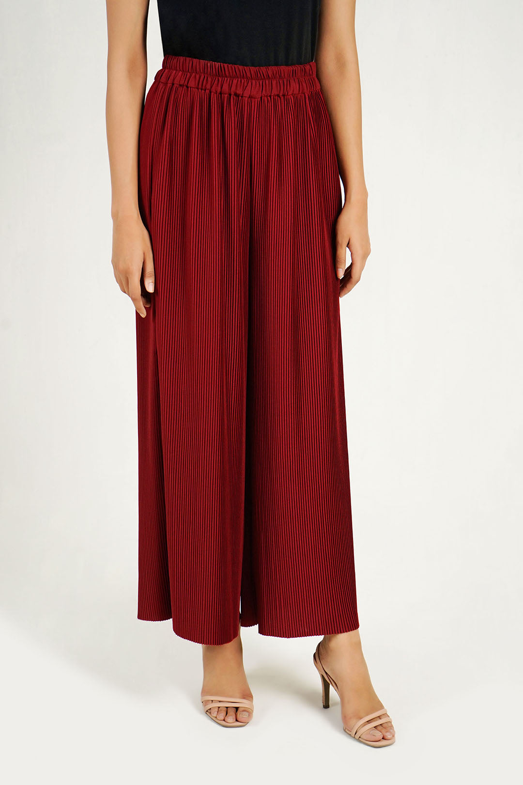 https://cdn.shopify.com/s/files/1/0611/8585/1568/products/W.SS22.525.P-1.jpg?v=1736337575