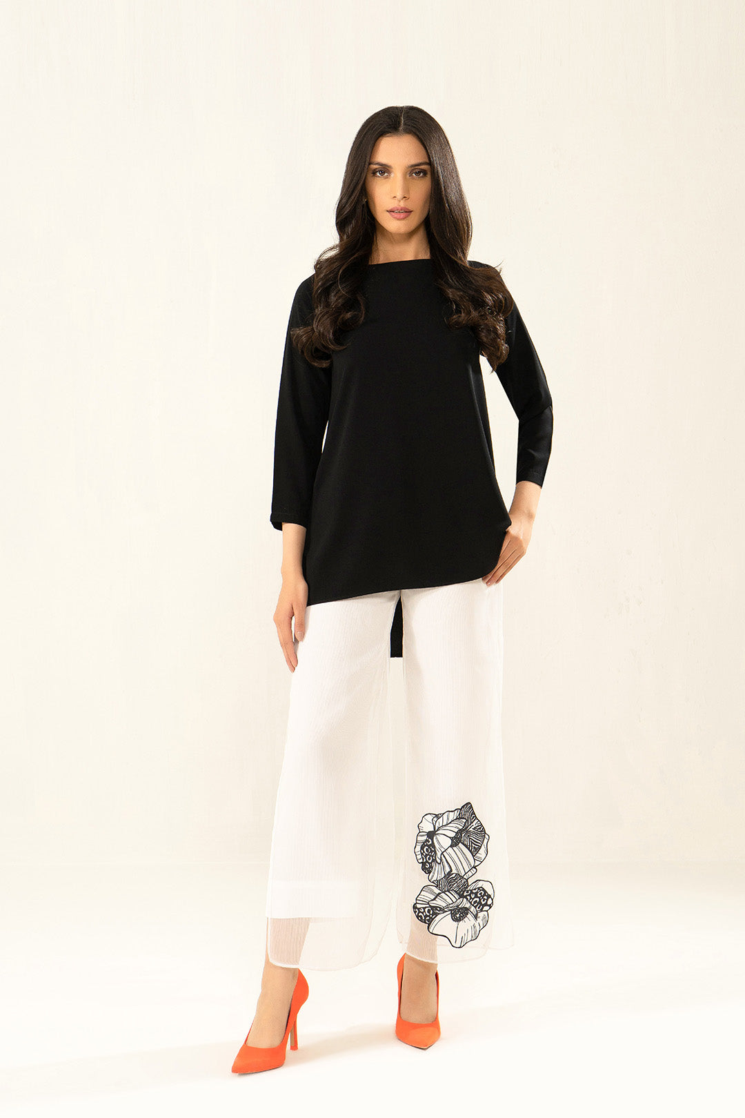 https://cdn.shopify.com/s/files/1/0611/8585/1568/products/W.SS22.526.P-4.jpg?v=1736337573