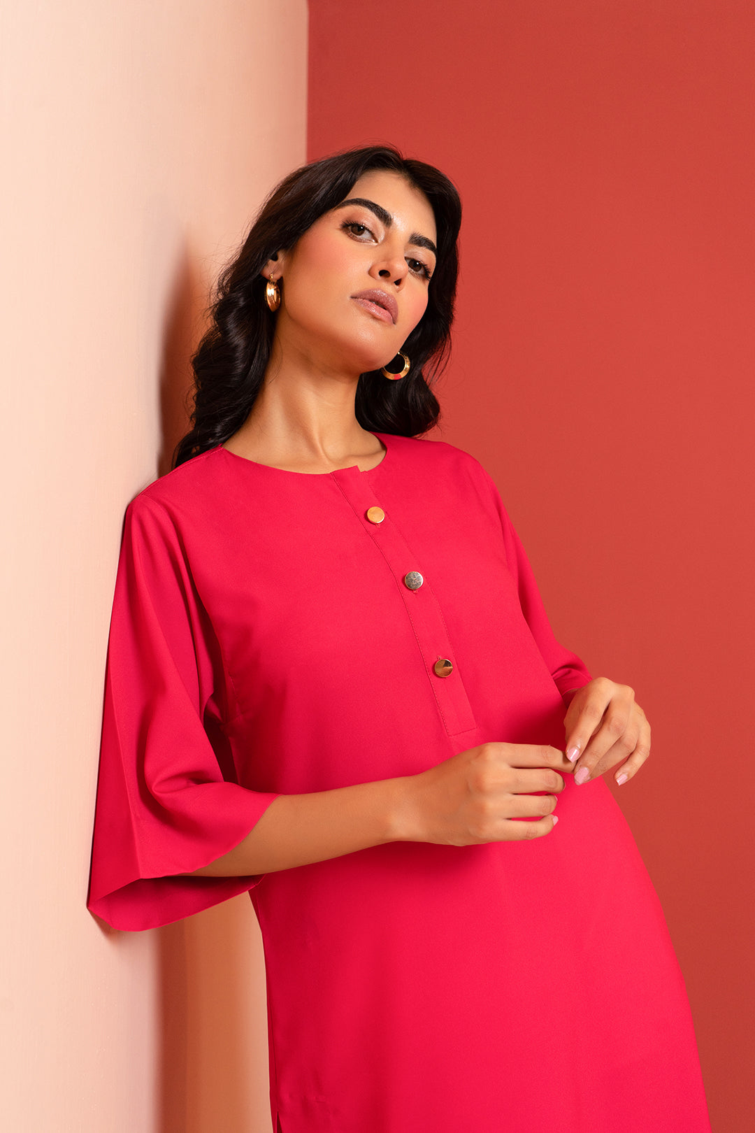 https://cdn.shopify.com/s/files/1/0611/8585/1568/products/W.SS22.572.T-2.jpg?v=1736337480