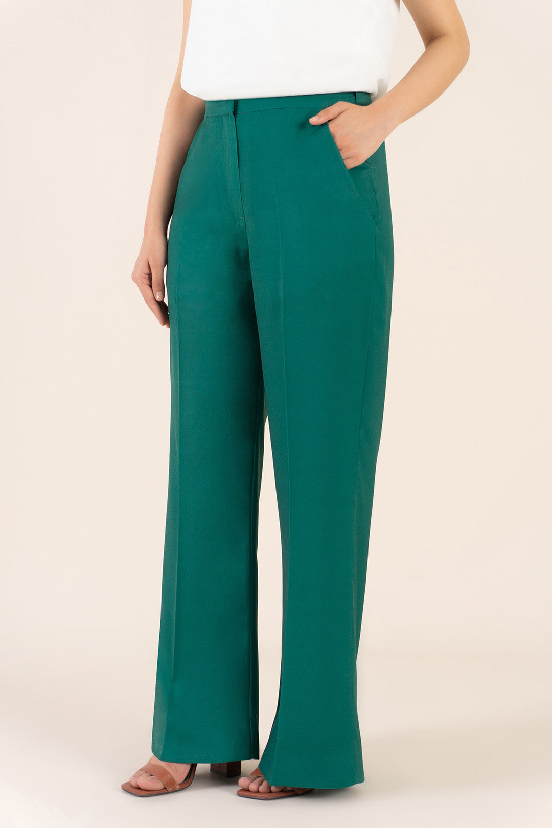 https://cdn.shopify.com/s/files/1/0611/8585/1568/products/W.SS22.608.P-2.jpg?v=1736337462