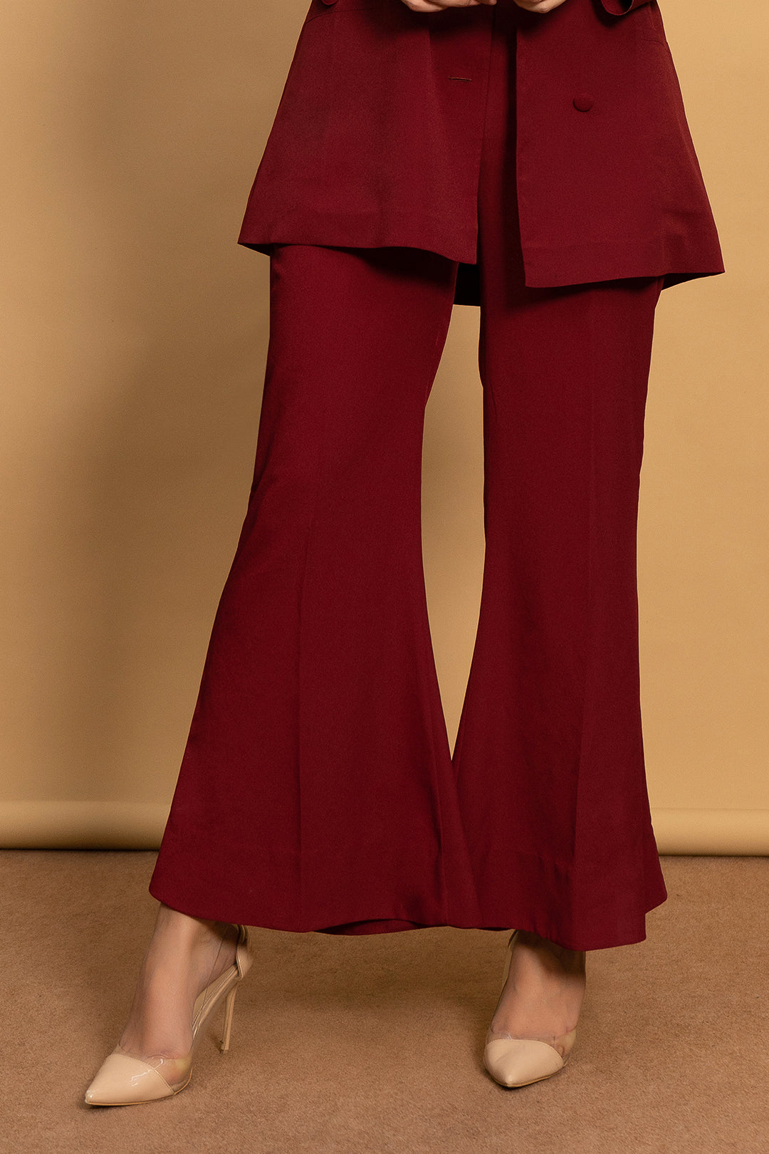 https://cdn.shopify.com/s/files/1/0611/8585/1568/products/W.SS22.613.P-1.jpg?v=1736337293