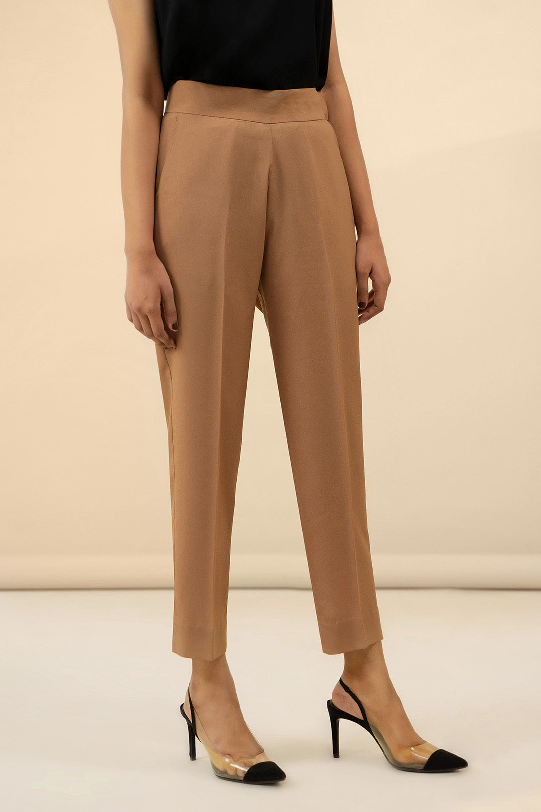 https://cdn.shopify.com/s/files/1/0611/8585/1568/products/W.SS22.634.P-1.jpg?v=1736337515