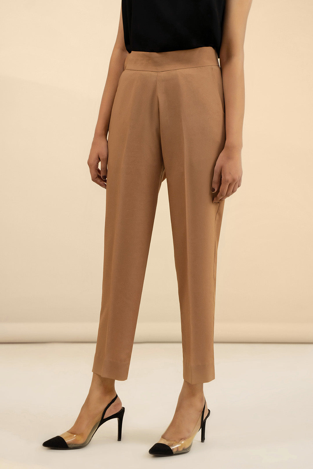 https://cdn.shopify.com/s/files/1/0611/8585/1568/products/W.SS22.634.P-2.jpg?v=1736337515