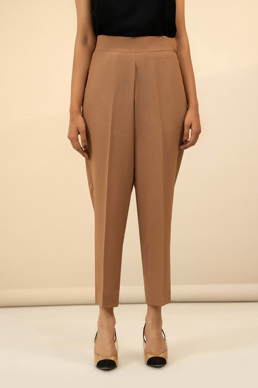 https://cdn.shopify.com/s/files/1/0611/8585/1568/products/W.SS22.634.P-3.jpg?v=1736337516
