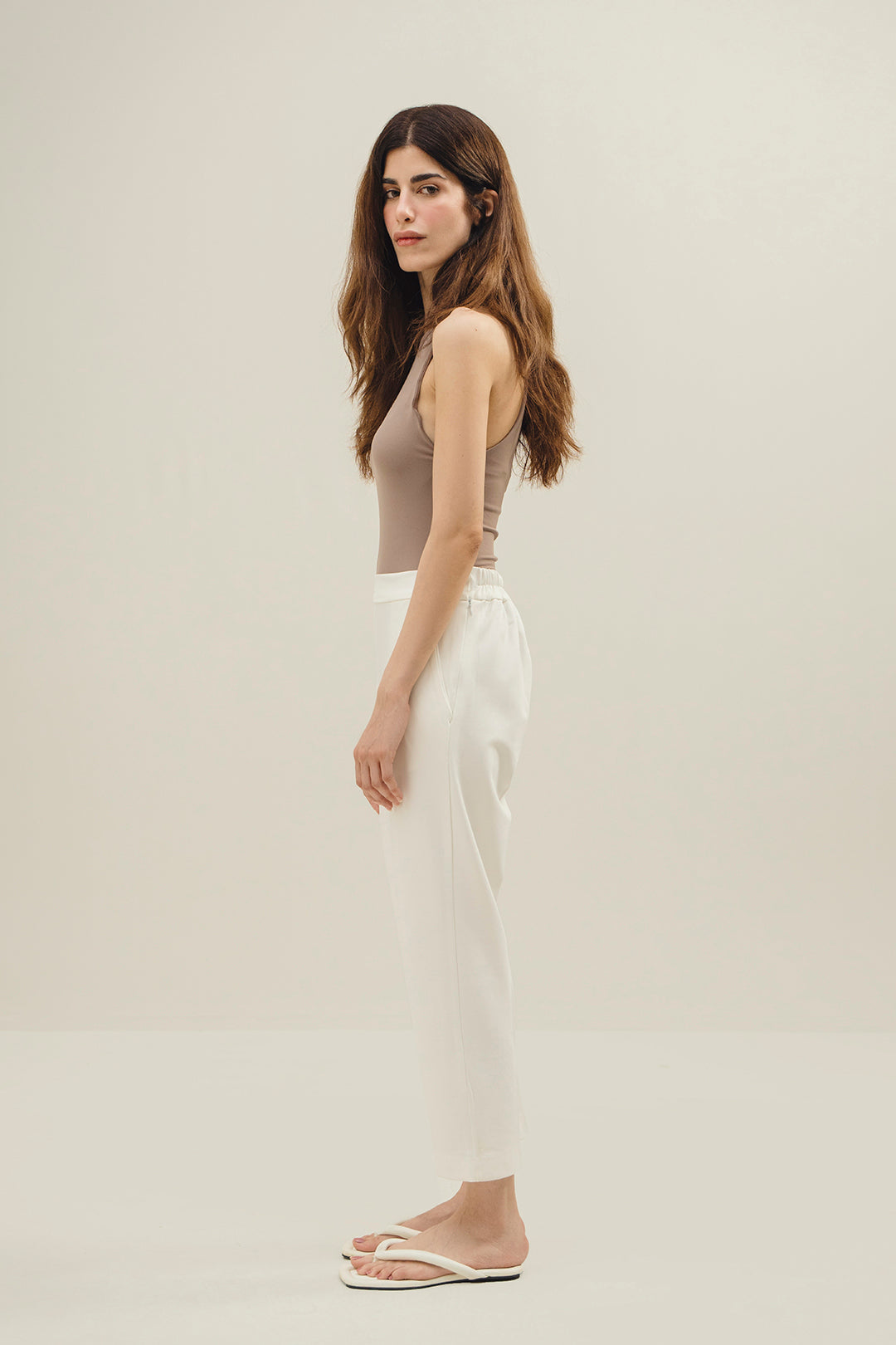 https://cdn.shopify.com/s/files/1/0611/8585/1568/files/W.SS22.661.P-3_7d072f79-164a-4ddf-af3e-27c09d99d77b.jpg?v=1736336385