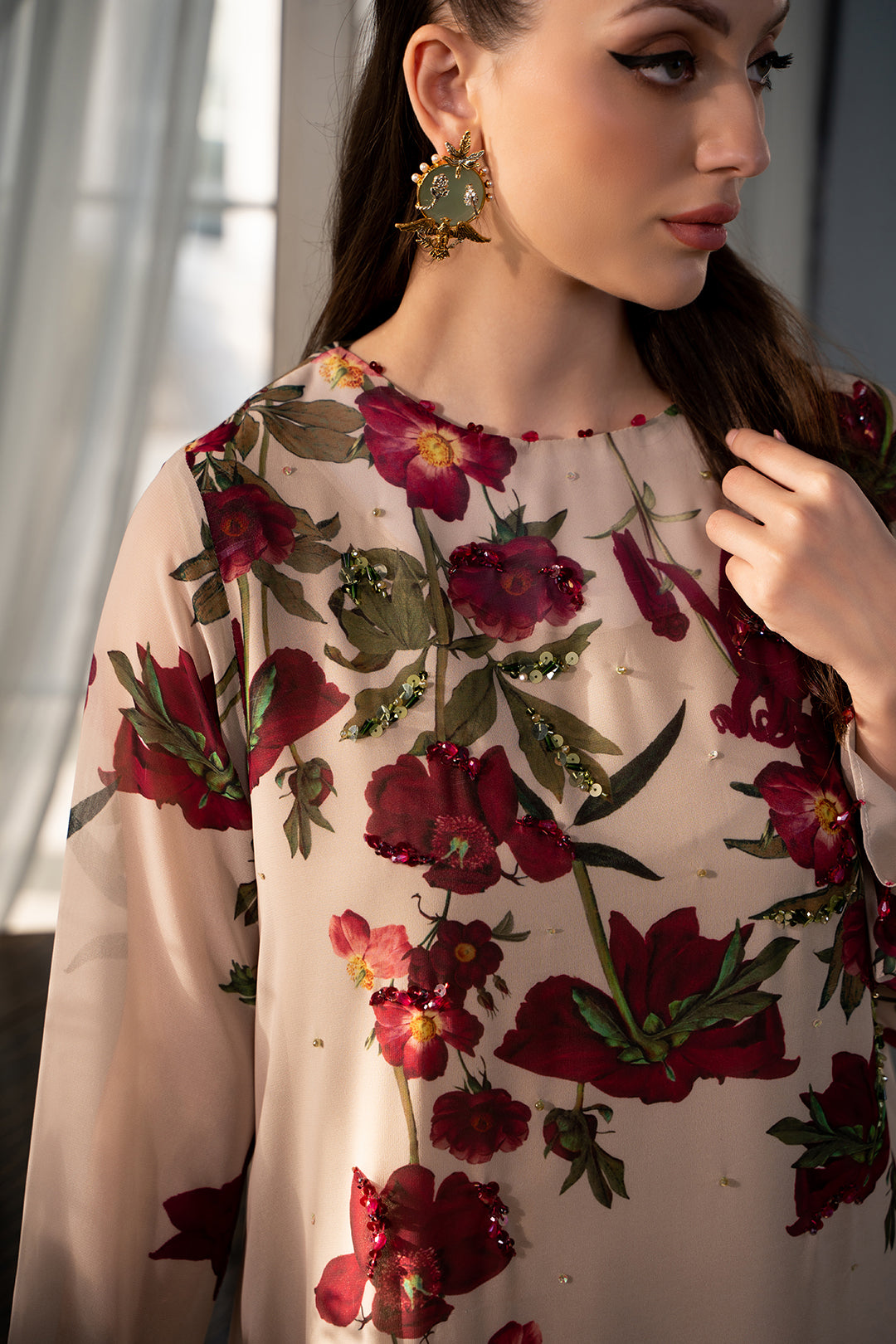 https://cdn.shopify.com/s/files/1/0611/8585/1568/files/W.SS23.013.T-2.jpg?v=1736336585