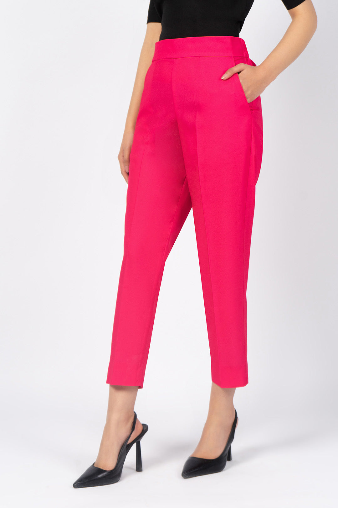 https://cdn.shopify.com/s/files/1/0611/8585/1568/products/W.SS23.053.P-1.jpg?v=1736336705