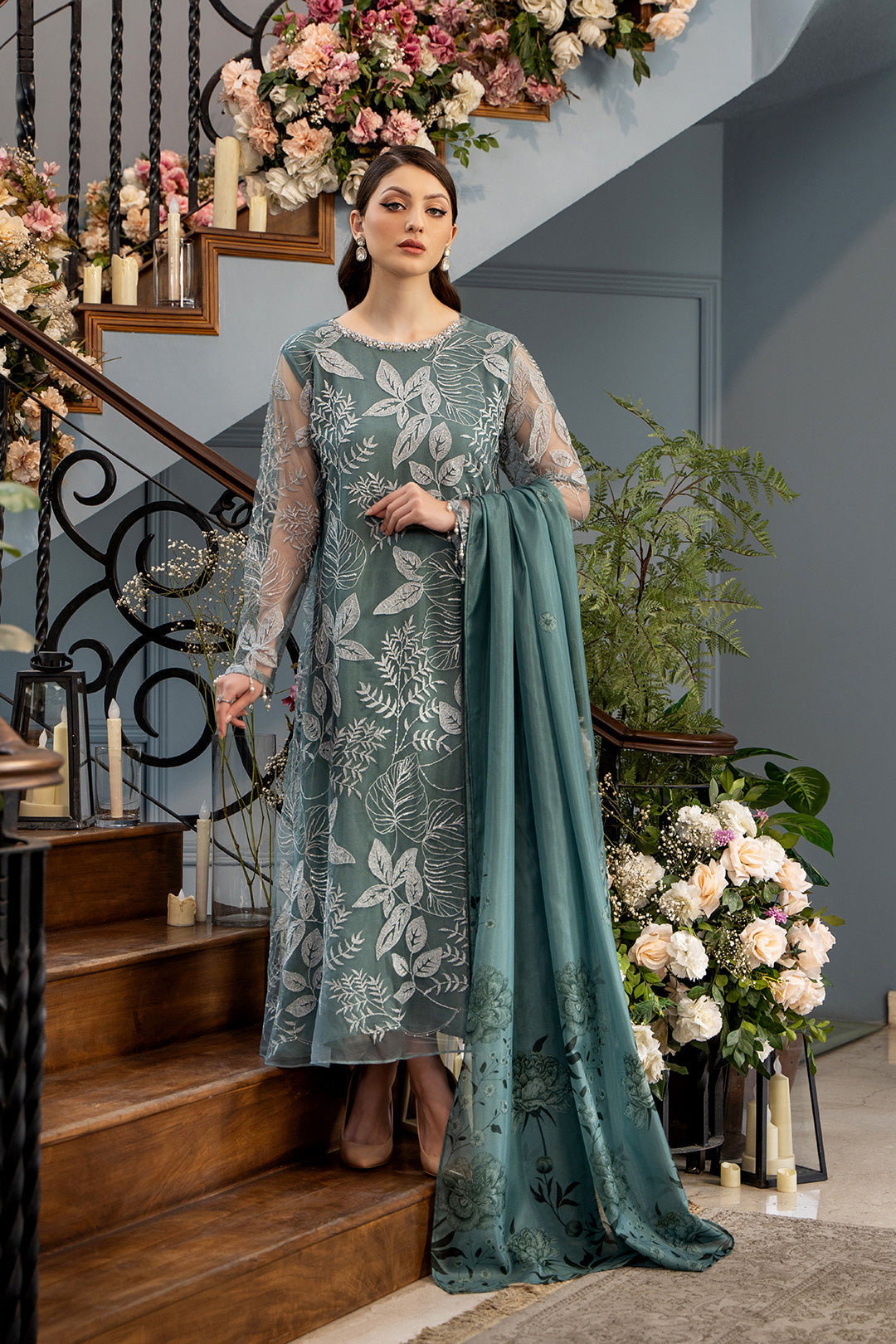 https://cdn.shopify.com/s/files/1/0611/8585/1568/products/W.SS23.072.T-3.jpg?v=1736336560