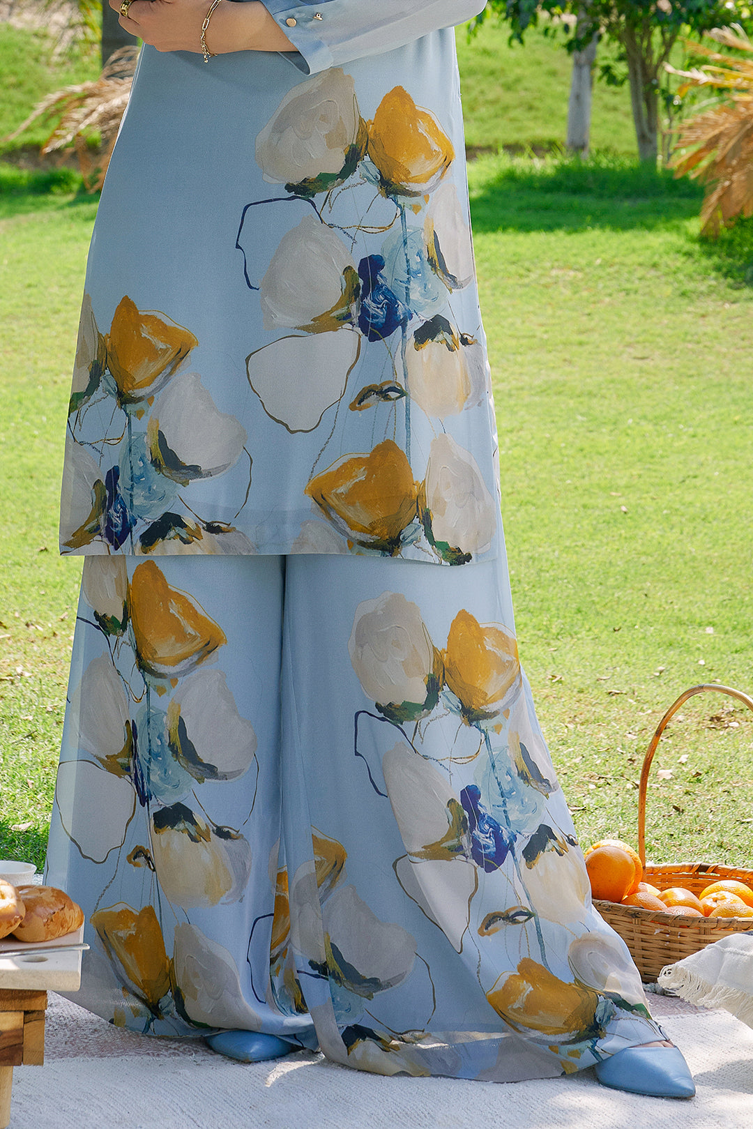 https://cdn.shopify.com/s/files/1/0611/8585/1568/products/W.SS23.098.P-1.jpg?v=1736336672