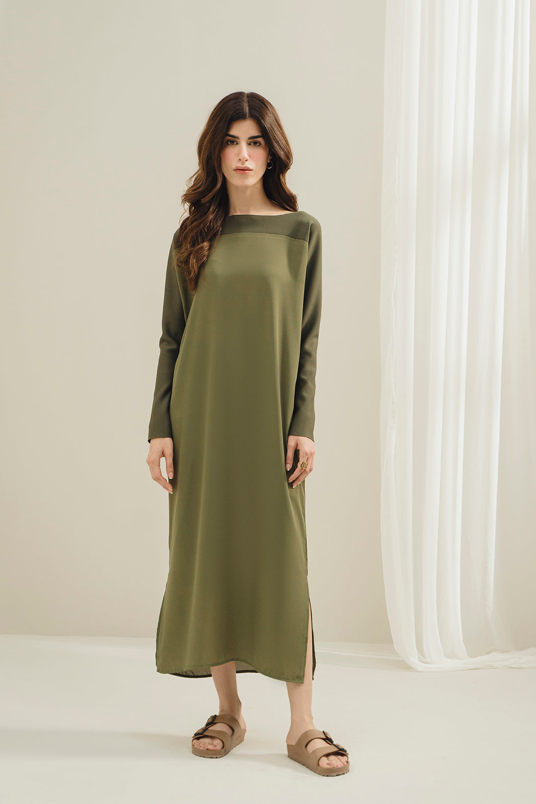 https://cdn.shopify.com/s/files/1/0611/8585/1568/files/W.SS23.136.T-1.jpg?v=1736336438