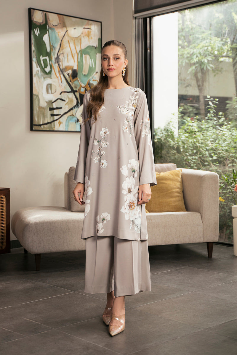 Qilas Dress