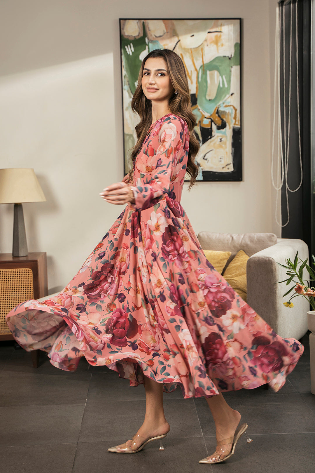 https://cdn.shopify.com/s/files/1/0611/8585/1568/files/W.SS23.248.T-3.jpg?v=1736336331