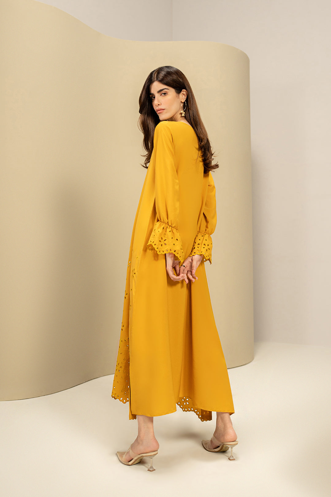 Mirdara Dress
